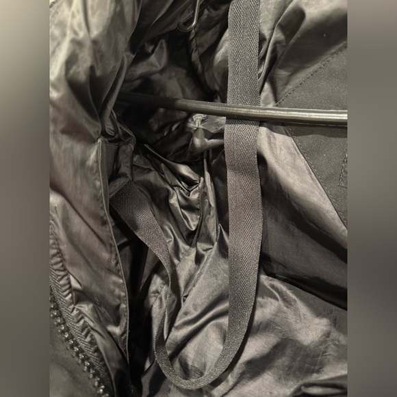 Canada goose women’s coat - Picture 6 of 8